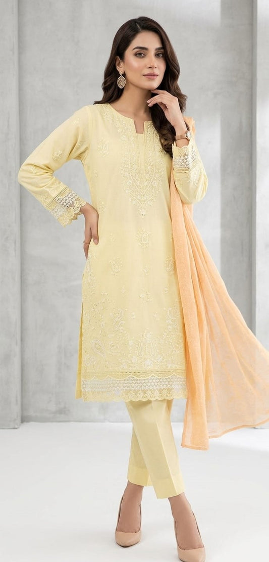 KN-022 Liyana — 3Pc Embroidered Lawn Suit Kinzanadeem